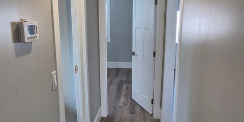 Hallway.jpg