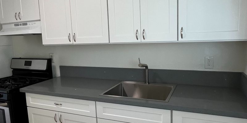 San Diego Apartment: 3838-3844 Estrella Avenue