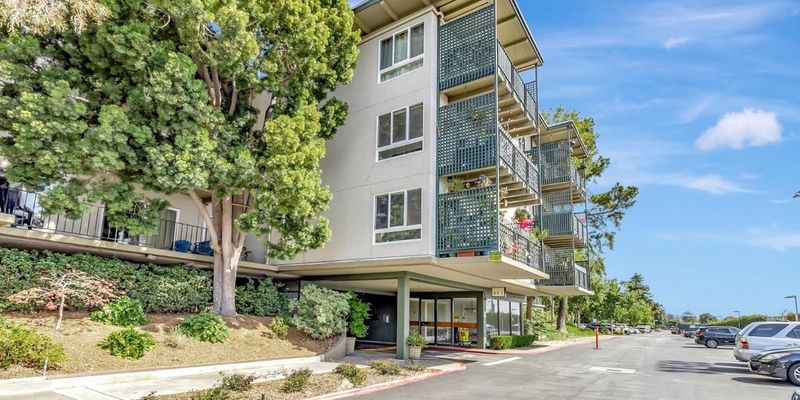 San Mateo House: 802 N Delaware St