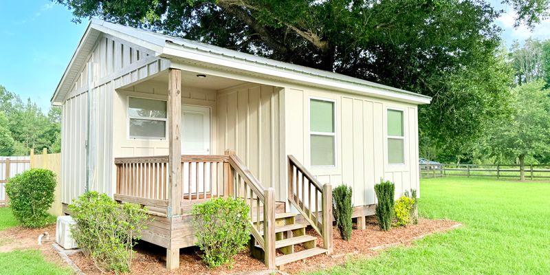Summerdale House: 17048 Harry Jones Road A