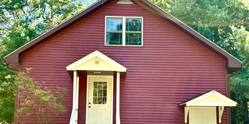 Stevens Point House: 2514 Dewey Dr