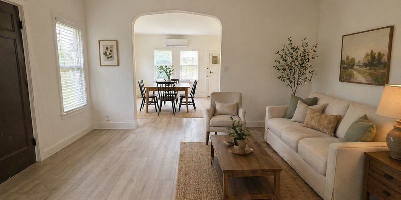 Los Angeles Apartment: 211 N Vendome St