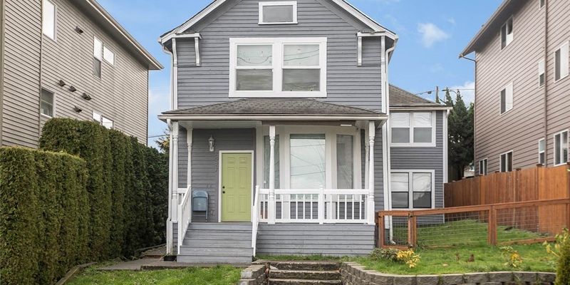 Everett Apartment: 2927 Federal Ave