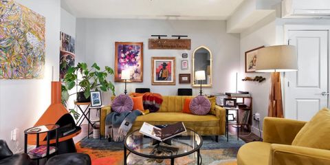 05-005_Living Room.jpg