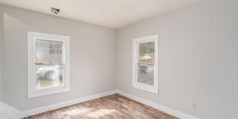 209 Sunset Drive-12.jpg