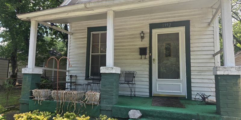 Columbus House: 1352 24th St