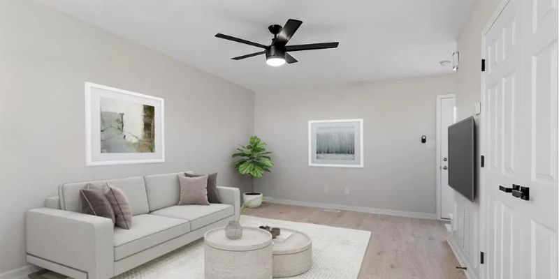 Angier Townhome: 401 E Williams St