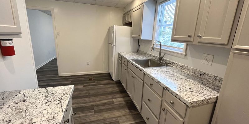 York Apartment: 452 W Philadelphia St