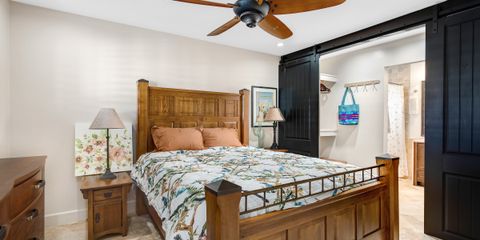 2032 E La Jolla Dr-21.jpg