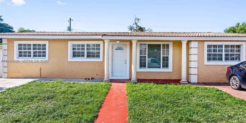 Miami Gardens Apartment: 17200 NW 51st Pl