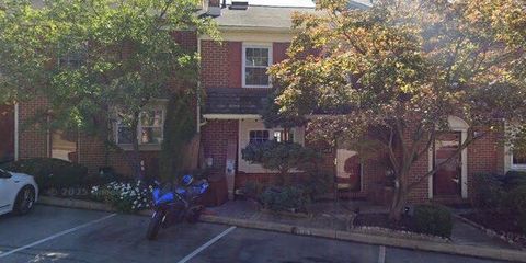 Merone. 683 Coates Ln KOP 01.png