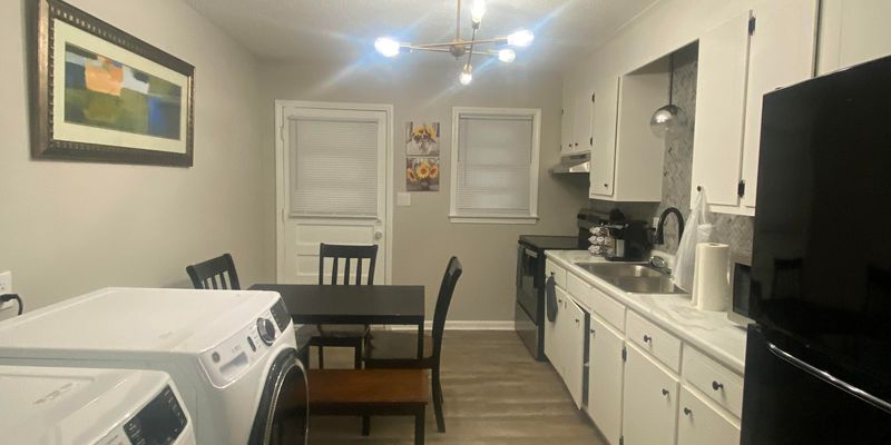 Cherryville Apartment: 107b Sador St