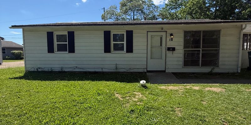 Decatur House: 64 Whippoorwill Dr