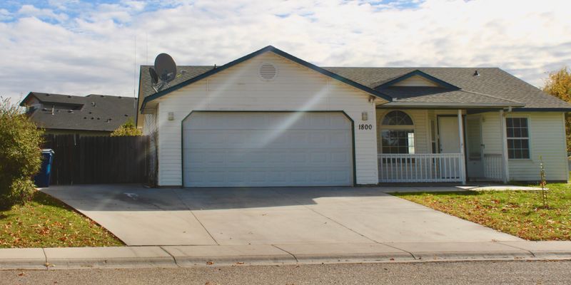 Nampa House: 1800 Silver Dr