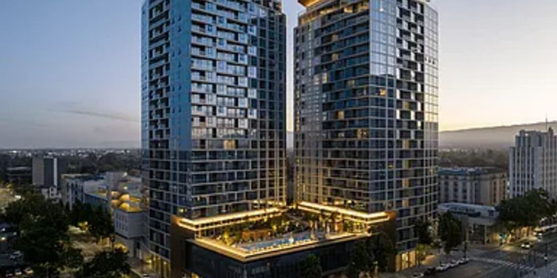 San Jose House: 181 E Santa Clara St