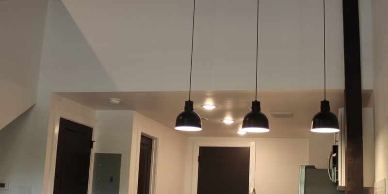 Suffolk Apartment: 408 Wellons St