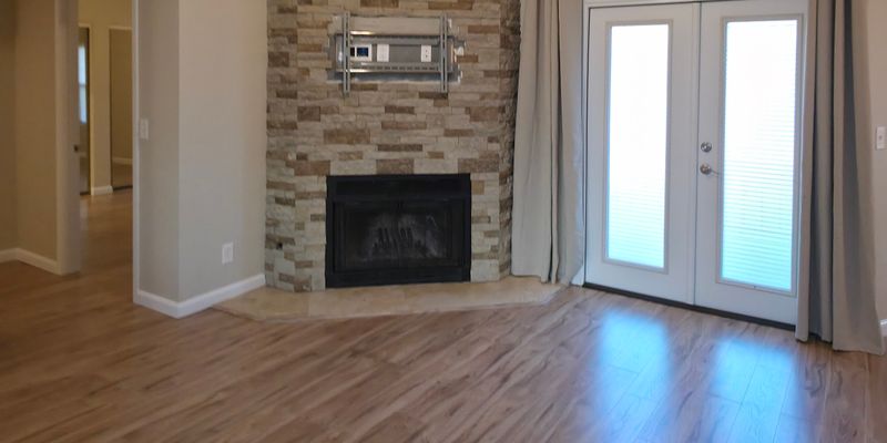 Mesa House: 2834 S Ext Rd