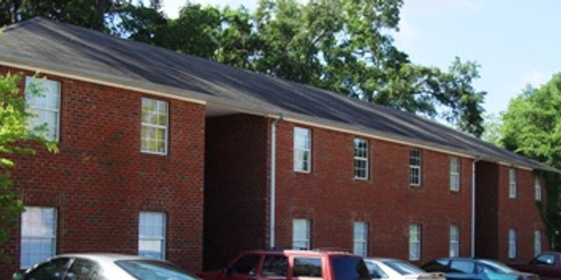 Montevallo Apartment: 755 West St