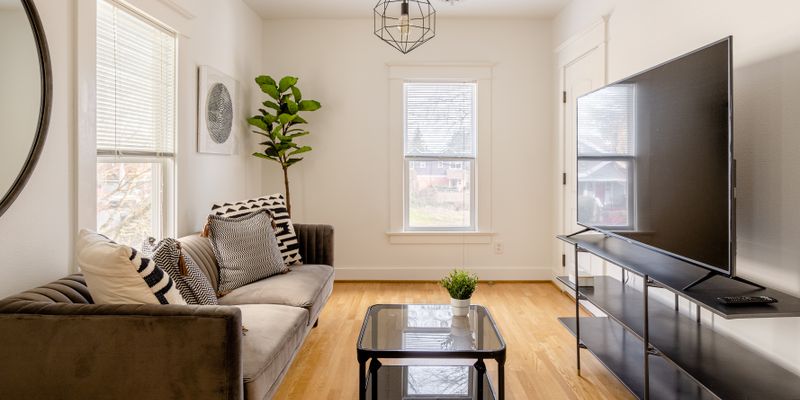 Portland Apartment: 4065 N Mississippi Ave