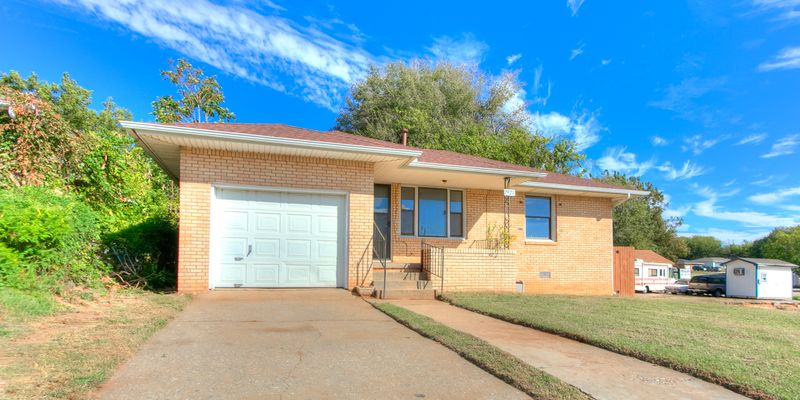 Oklahoma city House: 2921 NE 17th Ave