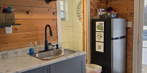 7_20250105_Blue Kitchenette 2.jpg