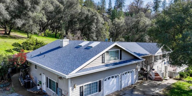 Grass Valley Apartment: 19435 Victoria Dr