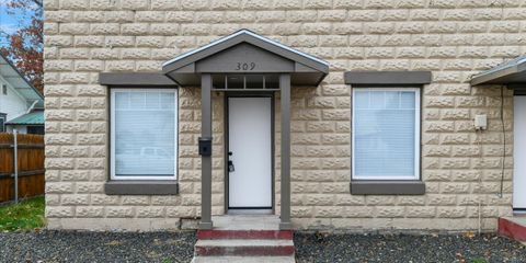 01-002_Front Entry.jpg