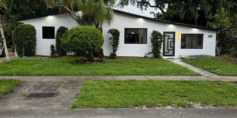 West Park House: 4120 SW 31st Dr