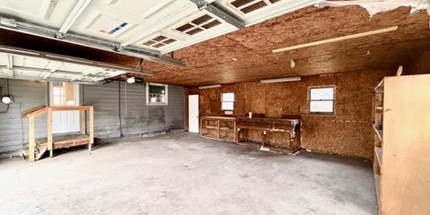 garage.jpg