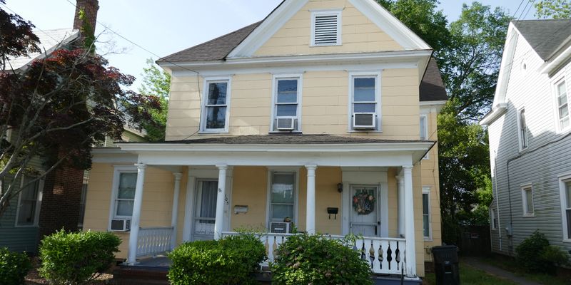 Elizabeth Apartment: 105 W. Church Street