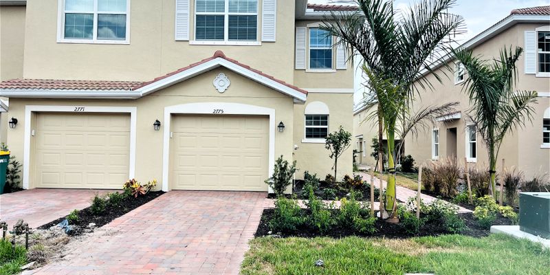 Naples House: 2775 Blossom Wy