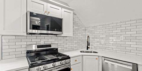 Kitchen (2).jpg