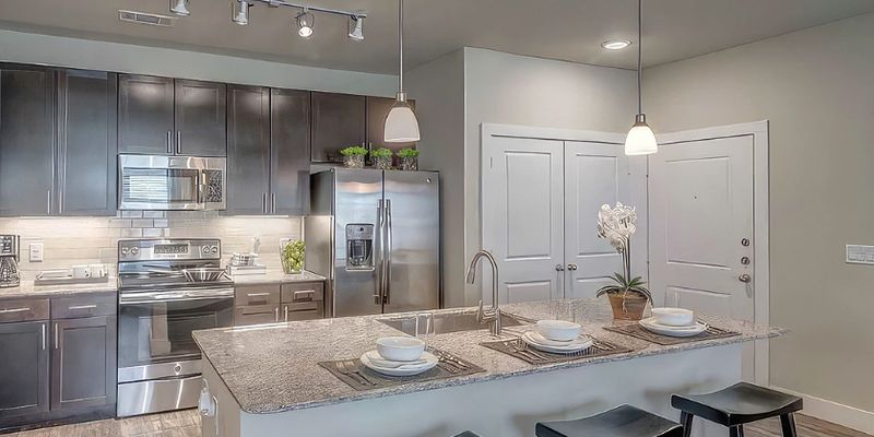 Manvel Apartment: 3333 Southfork Pkwy