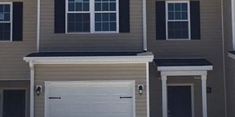 Richmond Hill House: 511 Ferguson Ln