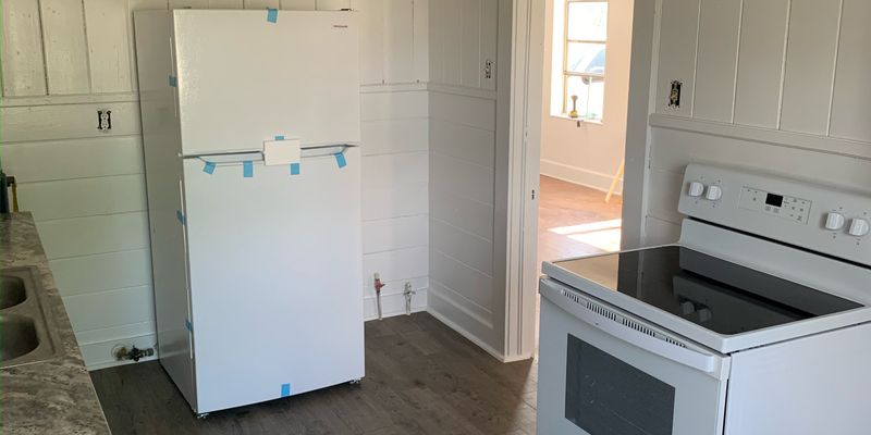 Kingsville Apartment: 628 W Ave A