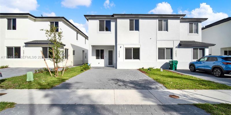 Miami House: 22535 SW 125th Ave