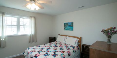 masterbedroom2_1200.jpg