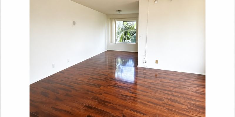 Los Angeles Apartment: 1745 Colby Ave