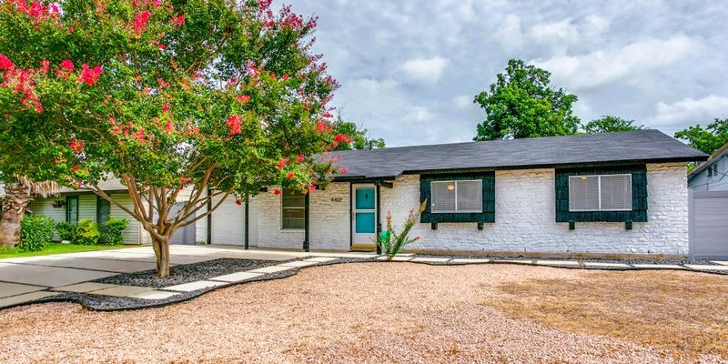 San Antonio House: 4407 Sun Vista Ln