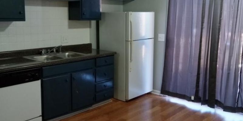 Winfield Apartment: 256 Medical Dr