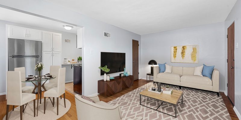 St. Louis Apartment: 7608 Big Bend Blvd