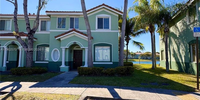 Homestead House: 2732 SE 15th Pl