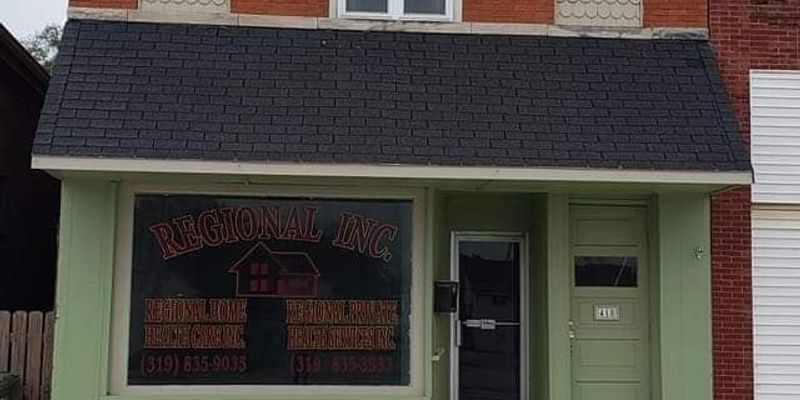 Donnellson Apartment: 418 N Main St