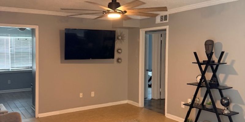 Birmingham Apartment: 924 Reverend Abraham Woods Jr Boulevard