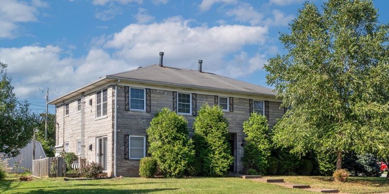 Louisville Apartment: 8701 Bayberry Pl