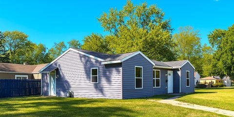 20251013_1122_Improved House Photo_remix_01k7fcsnb5f1mat7nf8y7ey1m2.png