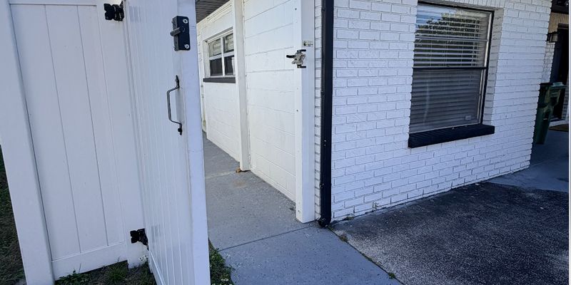 Tampa Apartment: 4005 N Glen Ave