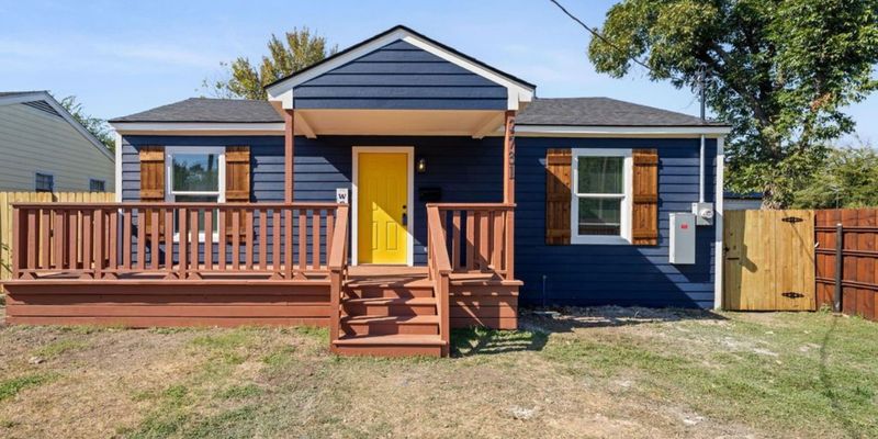 Dallas House: 2731 Fordham Rd