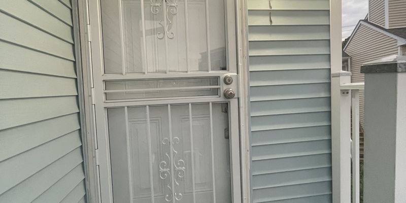 Virginia Beach House: 611 Bluff Ct