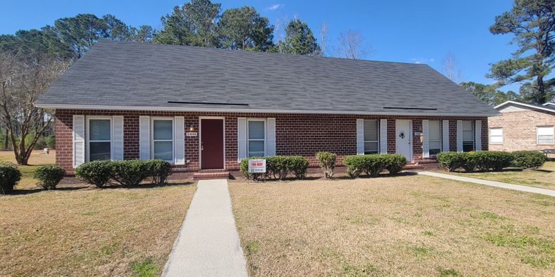 Castle Hayne House: 5444 Sidbury Road